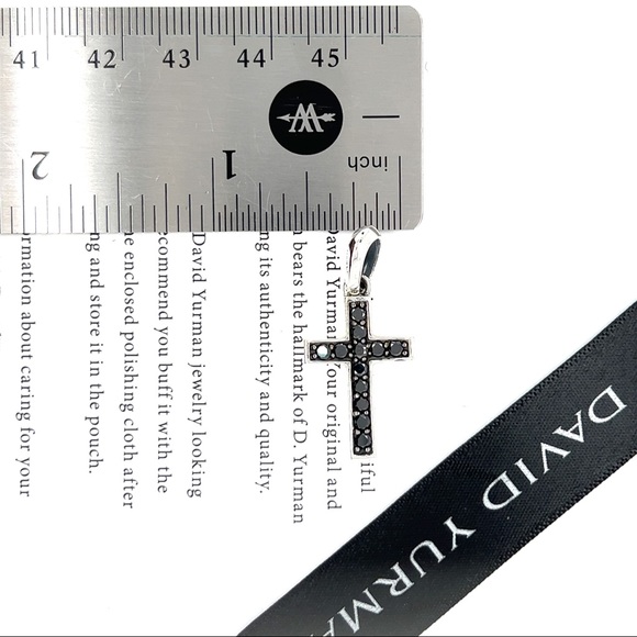 David Yurman Streamline Chevron Cross Pendant 0.70 Carat Black Diamond DY - Picture 3 of 9